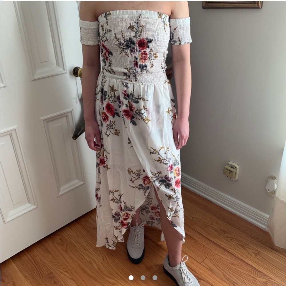 FLORAL MAXI DRESS